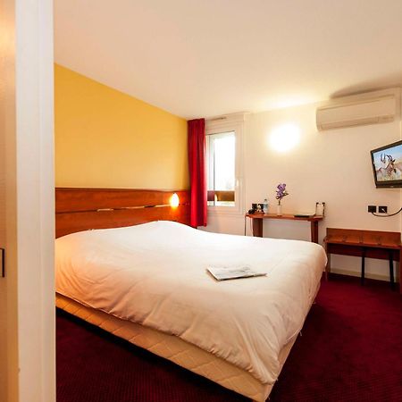 Brit Hotel Agen - L'Aquitaine Le Passage  Εξωτερικό φωτογραφία