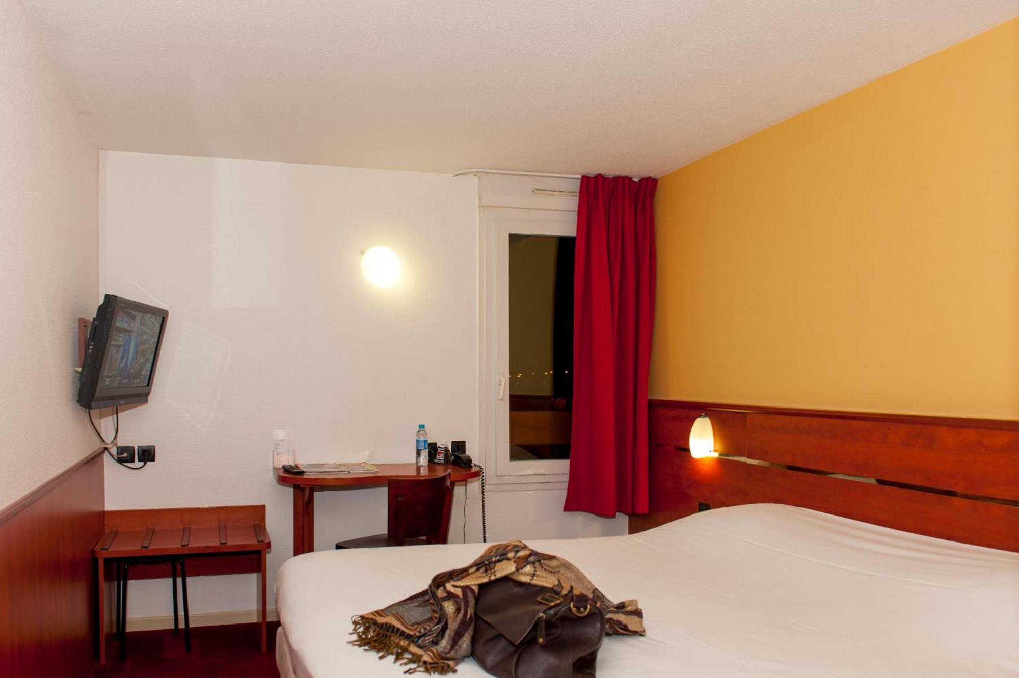Brit Hotel Agen - L'Aquitaine Le Passage  Εξωτερικό φωτογραφία